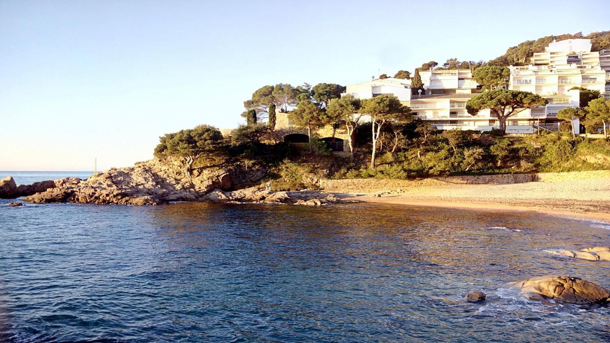⭑ Sea Views + Private Beach. What Else? ⭑ Tossa de Mar Luaran gambar