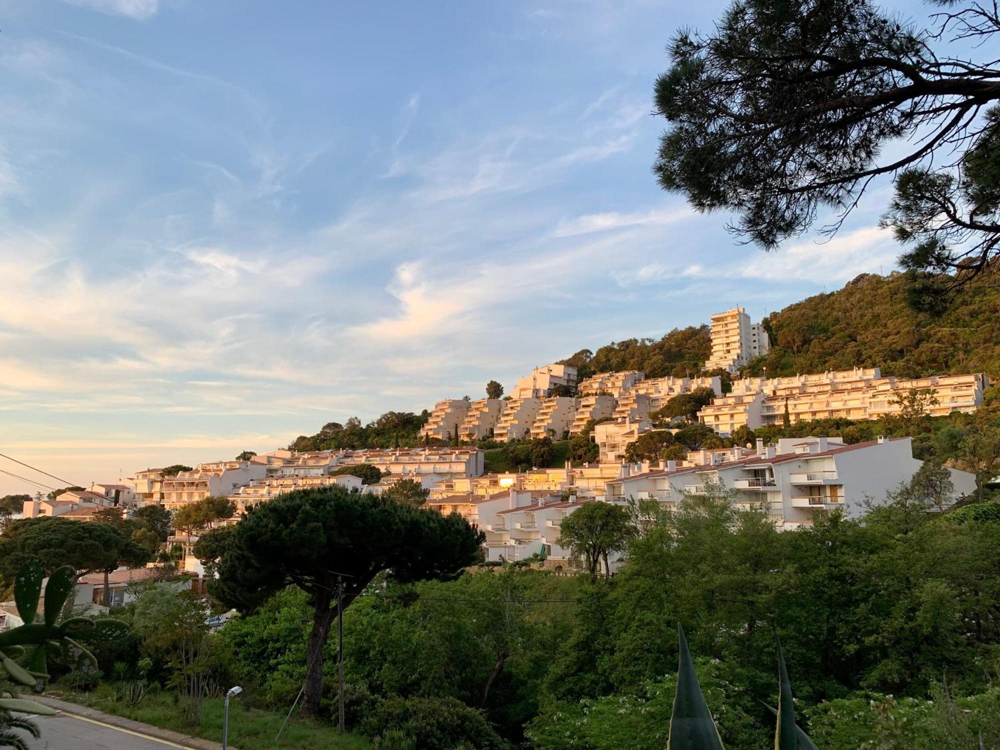 ⭑ Sea Views + Private Beach. What Else? ⭑ Tossa de Mar Luaran gambar